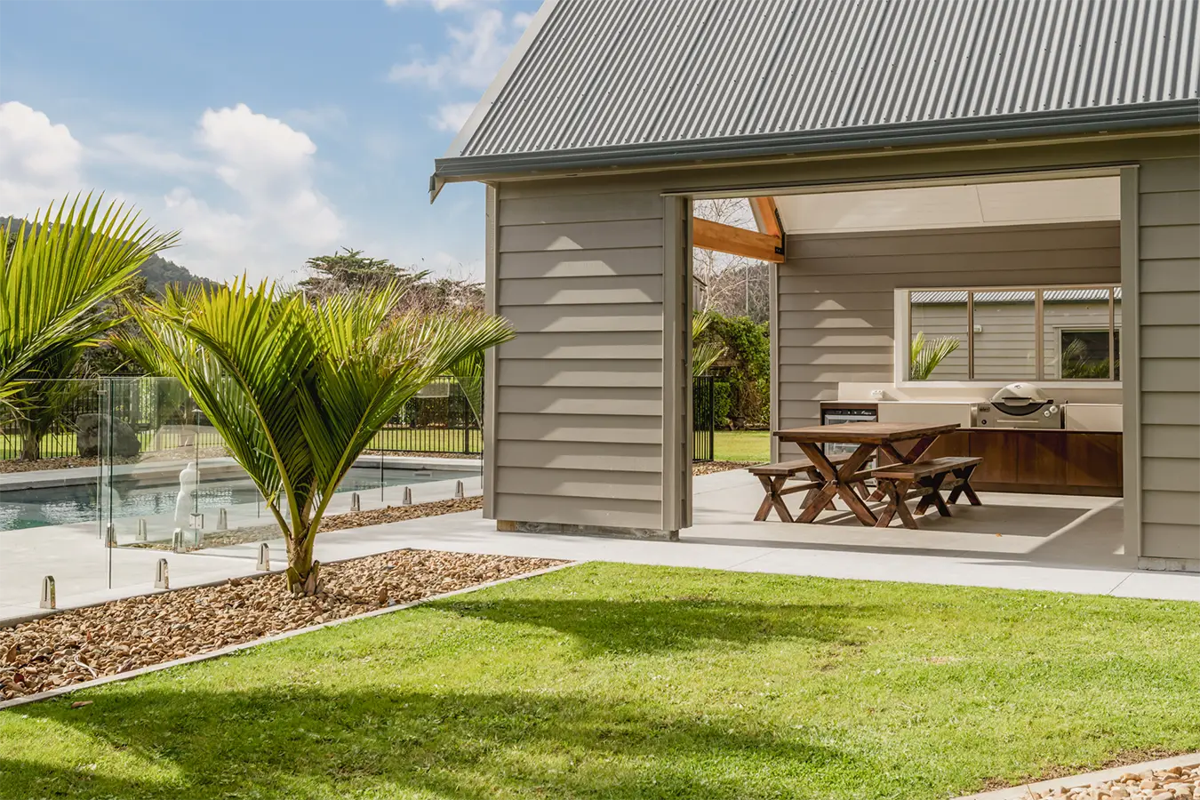 AEC Electrical contractors - Poolside -12